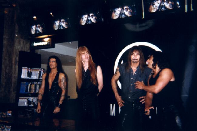 Manowar (photo 12)